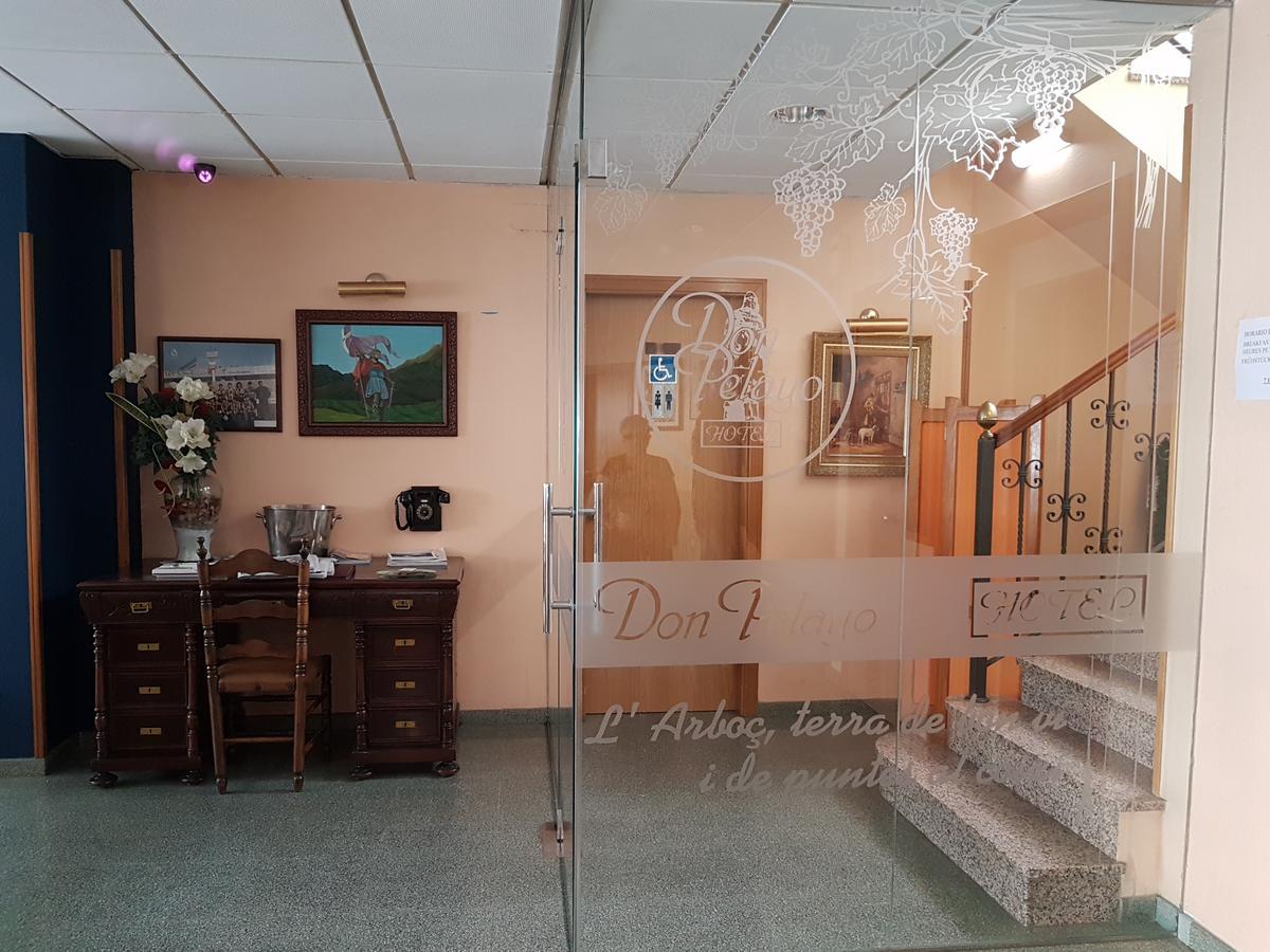 Hotel Don Pelayo Arbós Екстериор снимка